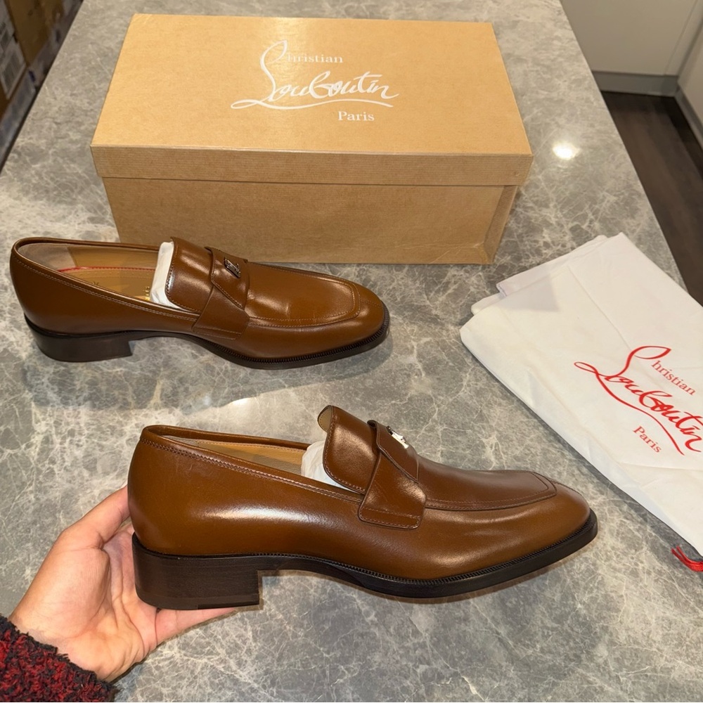 New Size 43 Christian Louboutin Varsimoc monogram-plaque leather loafers brown - Picture 3 of 10